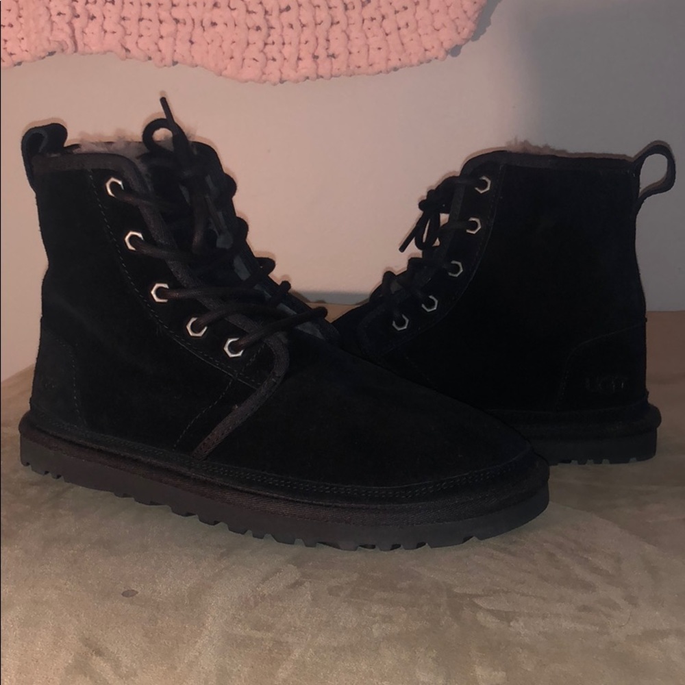 Ankle Ugg boats